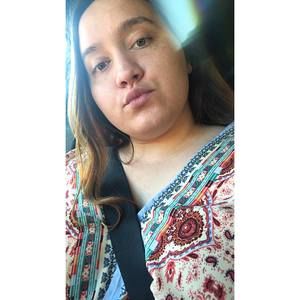 Meet your Posher, Caitlin